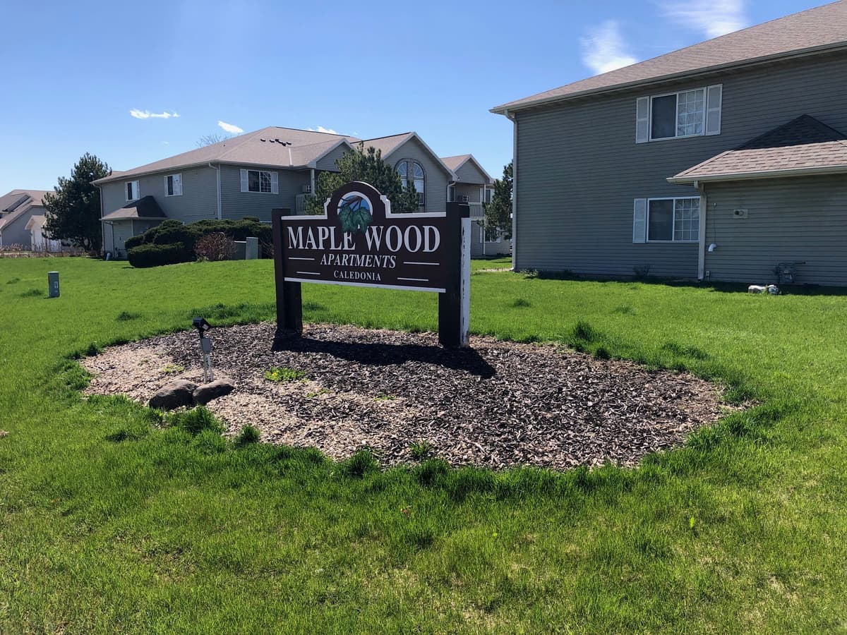 Racine apartments for rent - Property image - Maplewood Apartments - 1