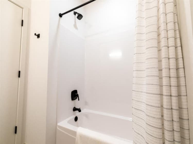 Racine apartments for rent - image - yardi_image_1789454768220_6_24873674