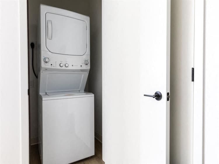 Racine apartments for rent - image - yardi_image_1789454768220_16_24873684