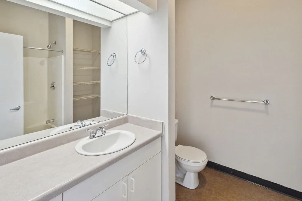 Racine apartments for rent - Property image - Arcade Apartments - 2