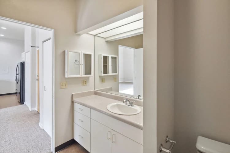 Racine apartments for rent - image - 154041586.jpg