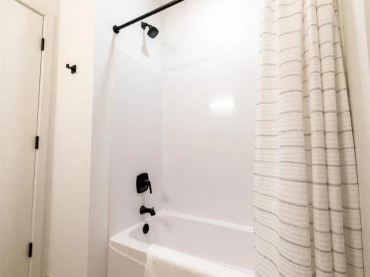 Racine apartments for rent - image - yardi_image_1790577972101_6_24873674