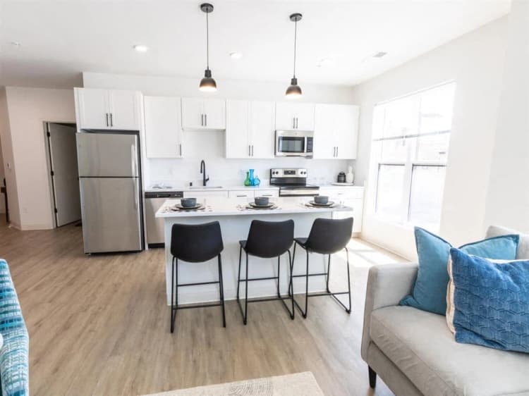 Racine apartments for rent - image - yardi_image_1790577972101_11_24873679