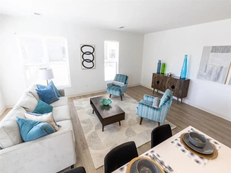 Racine apartments for rent - image - yardi_image_1790577972101_12_24873680
