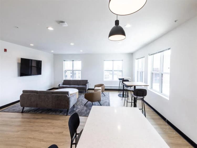 Racine apartments for rent - image - yardi_image_1790577972101_49_24873731